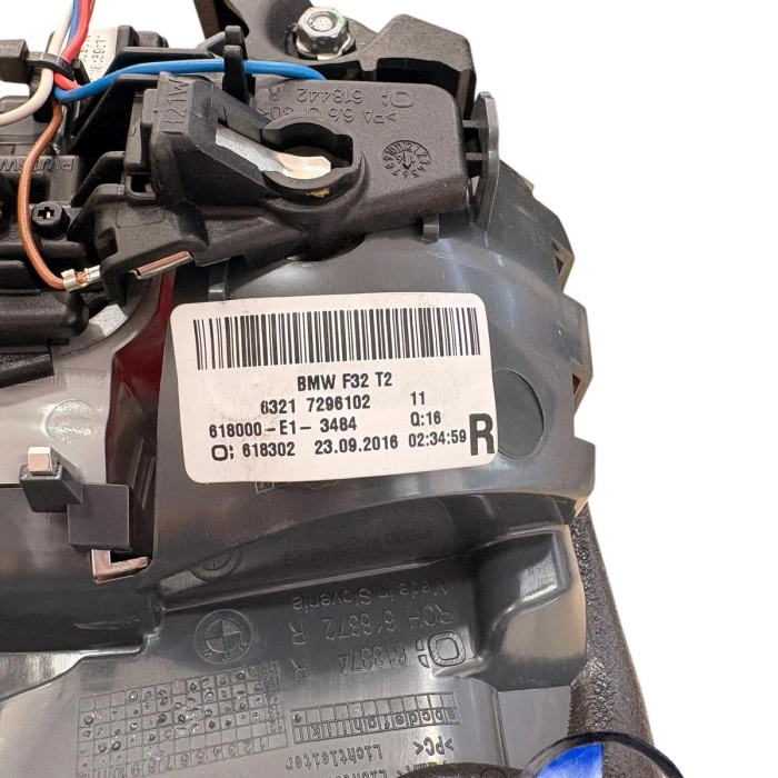 Tripla portbagaj dreapta BMW Seria 4 , cod 7296102 63217296102