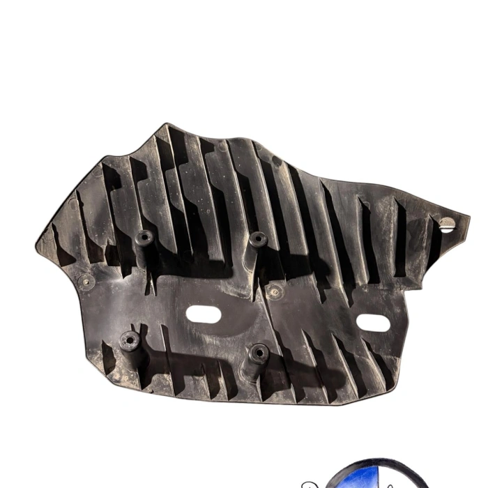 Scut stanga punte spate Bmw , cod 6796137 33326796137