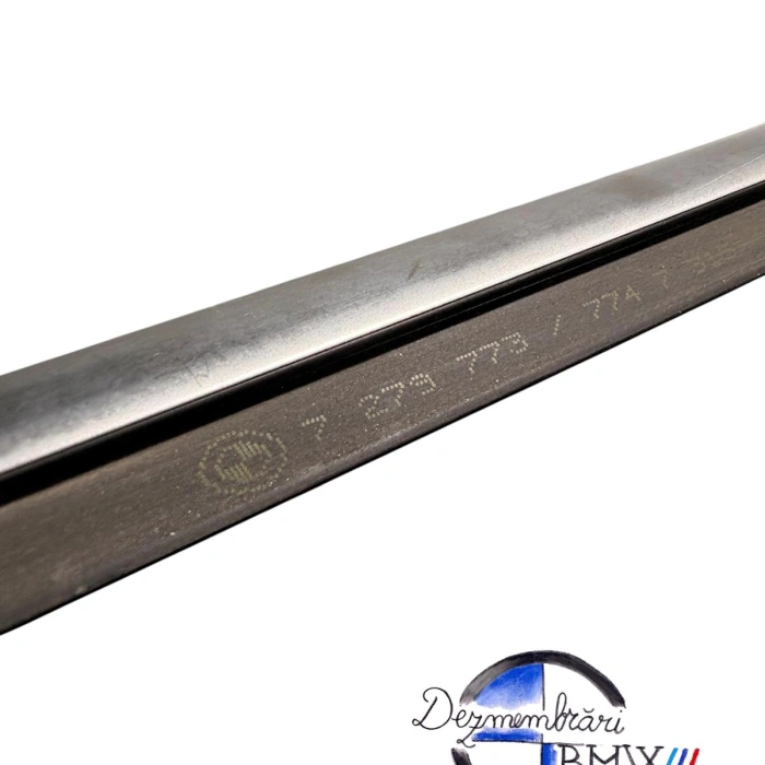 Perie geam crom stanga fata Bmw seria 4 cod 7279773 51767279773