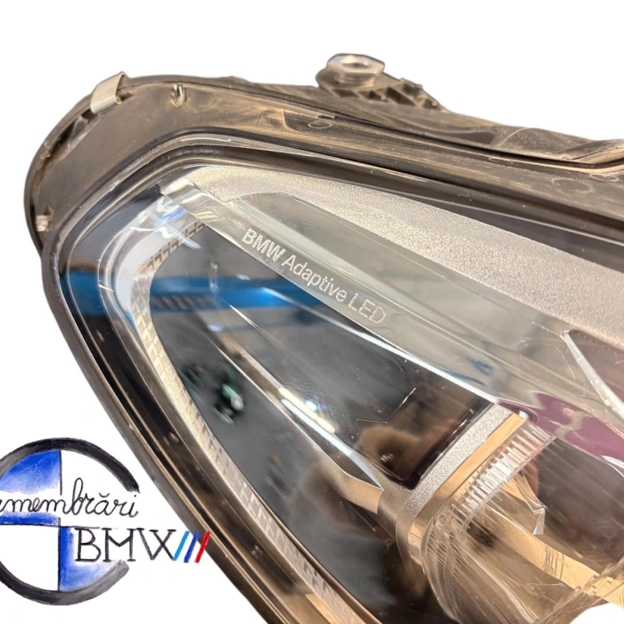 Far dreapta orginal FULL LED/Adaptive Led bmw , cod 8739564 8739654